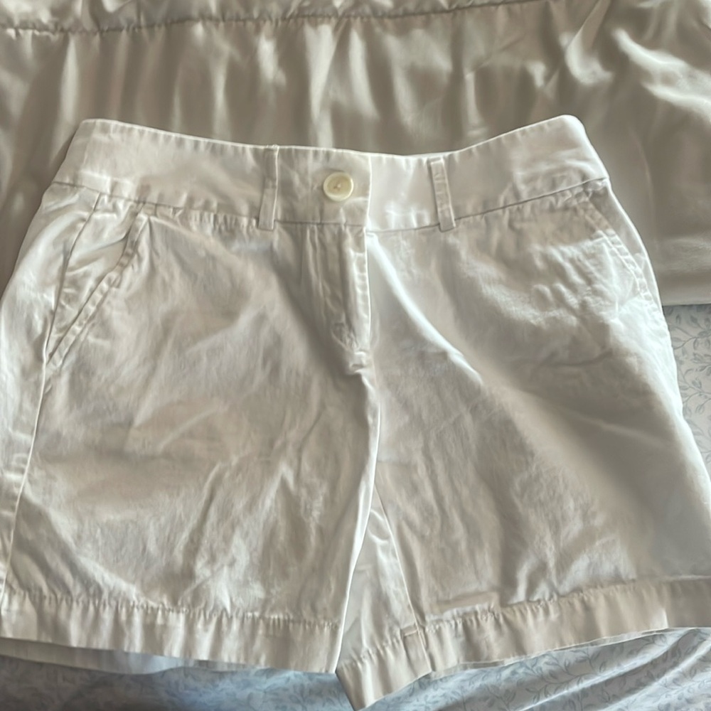 White Loft women’s shorts